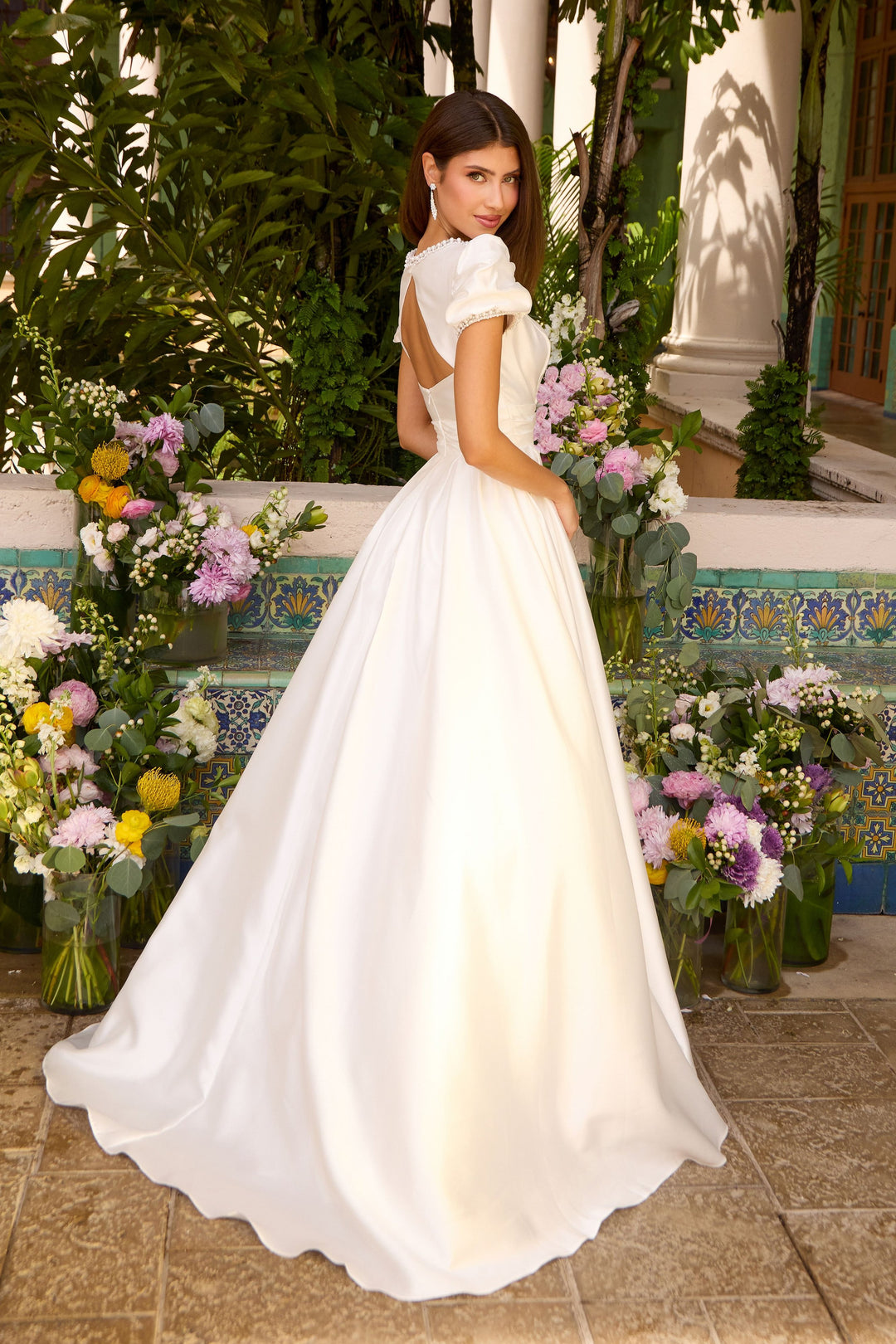 Ava Presley 43023 White