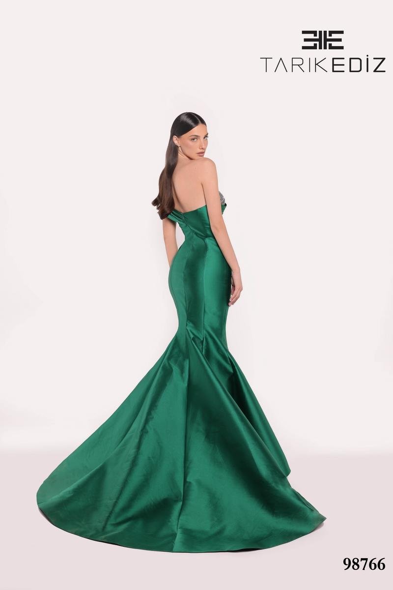 Tarik Ediz 98766 — Emerald