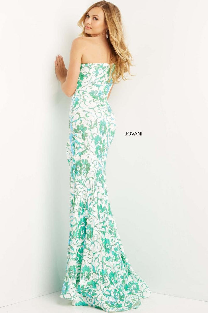 Jovani 08256 — Ivory/Emerald