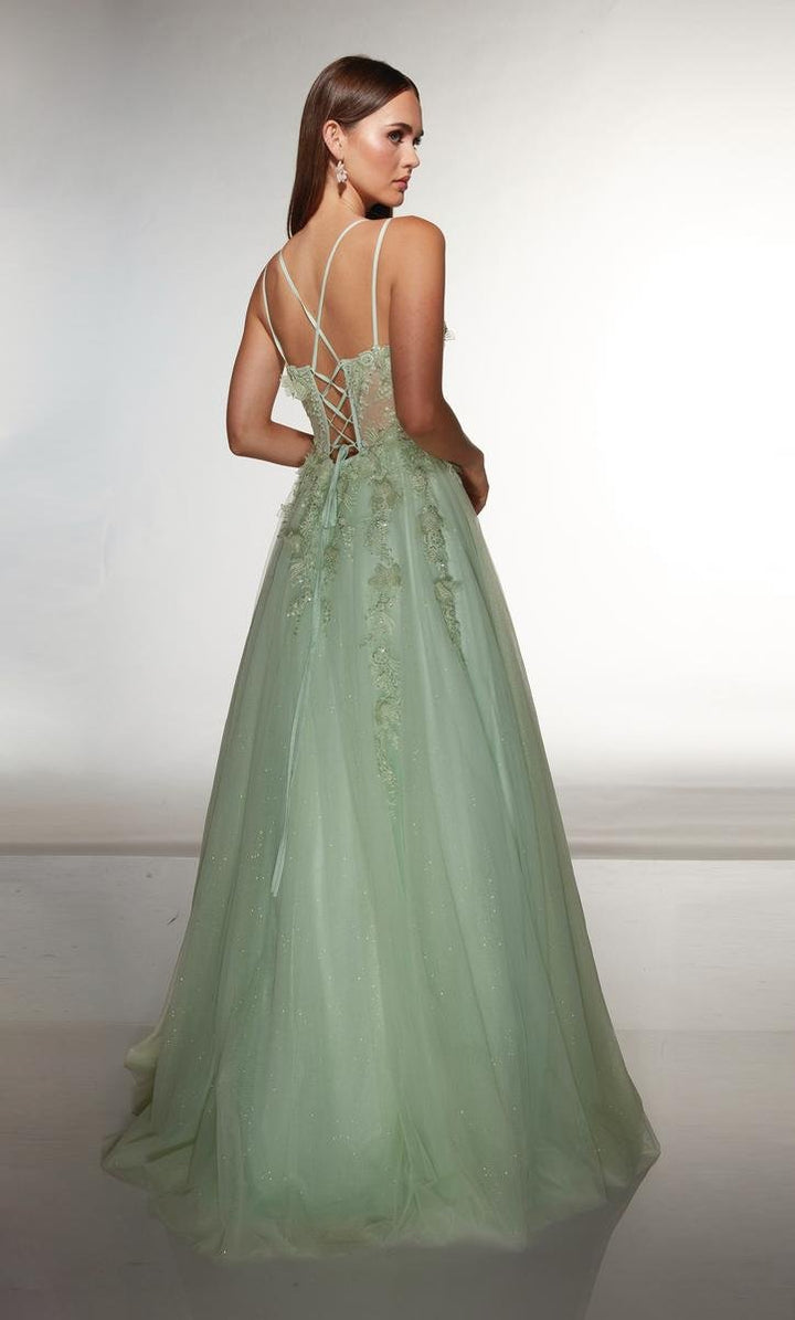 Alyce Paris 62203 — Mint