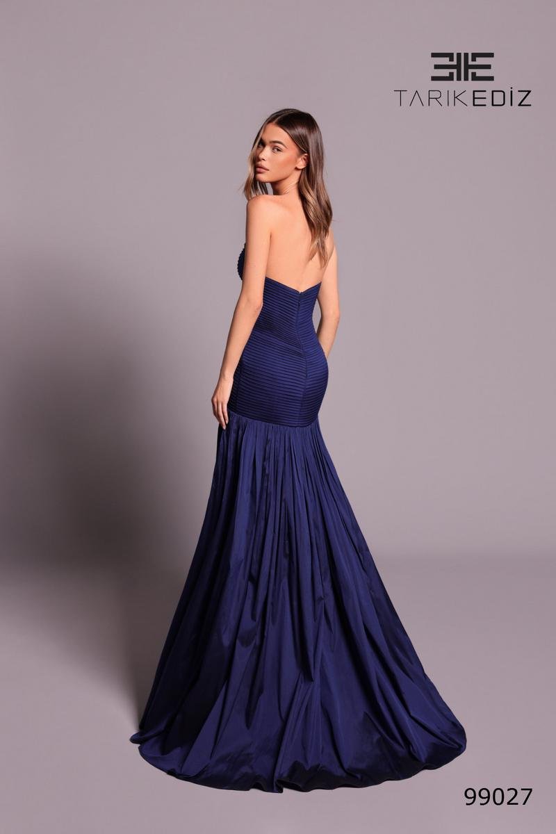 Tarik Ediz 99027 — Navy