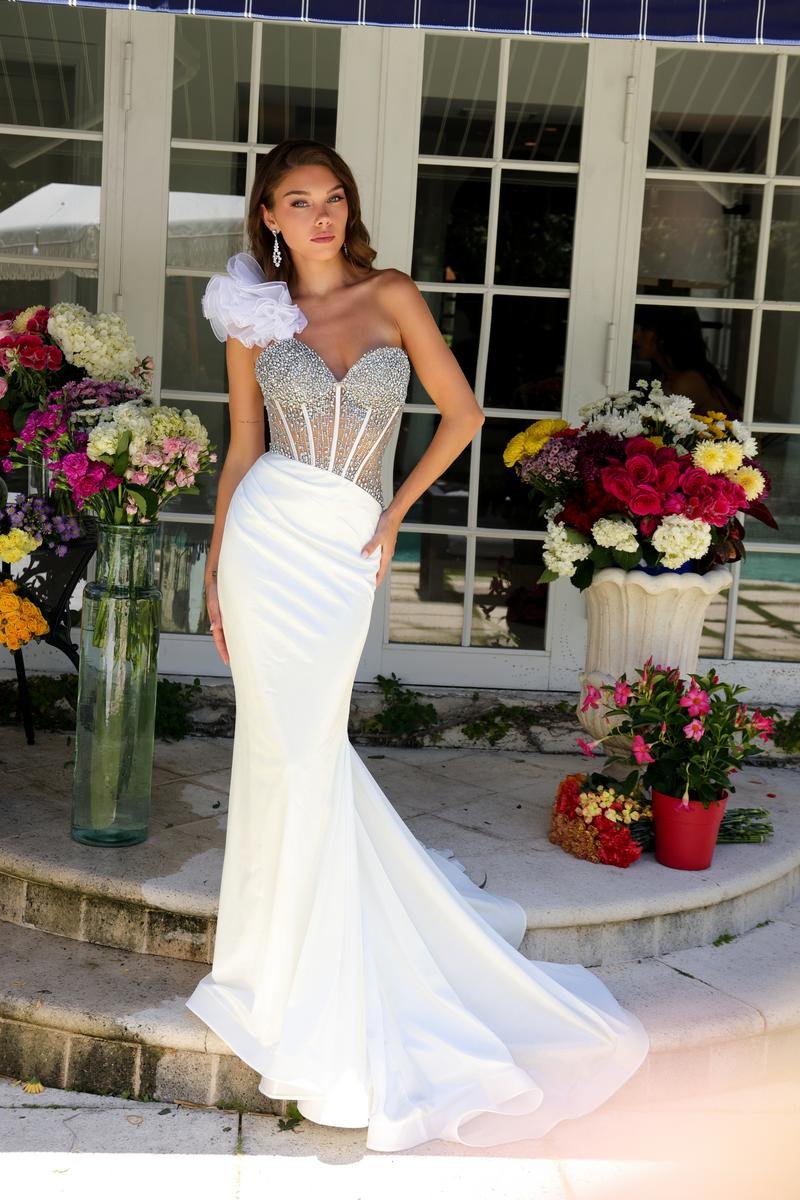 Ava Presley 39558 — Nude/Off White
