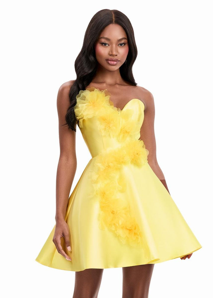 Ashley Lauren 4975 — Yellow