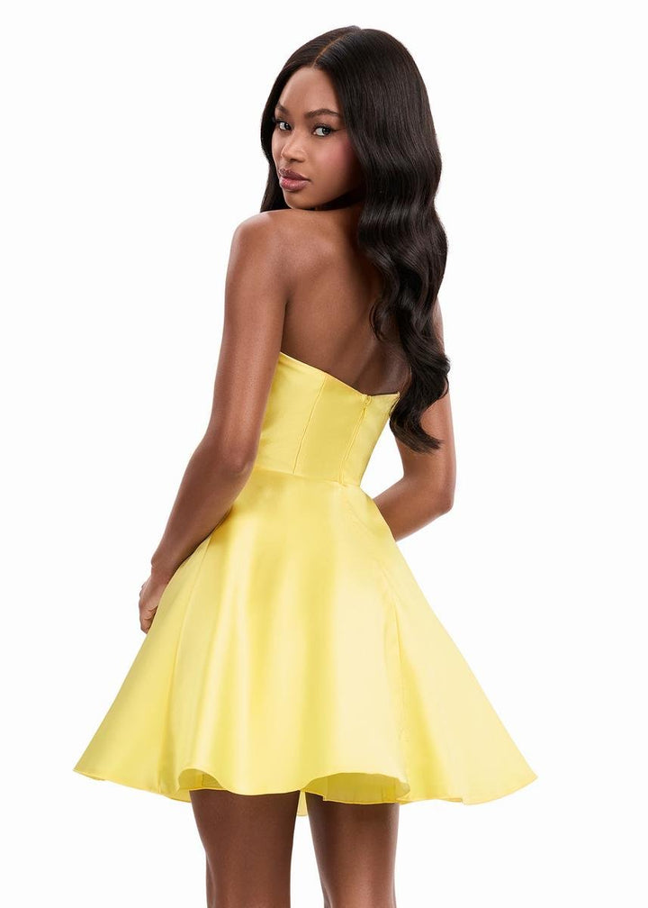 Ashley Lauren 4975 — Yellow